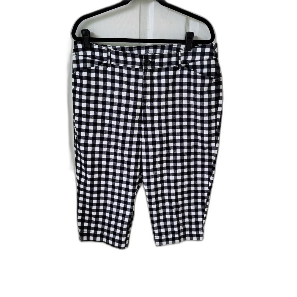 2/$30 Buffalo Check Capri - Size 10